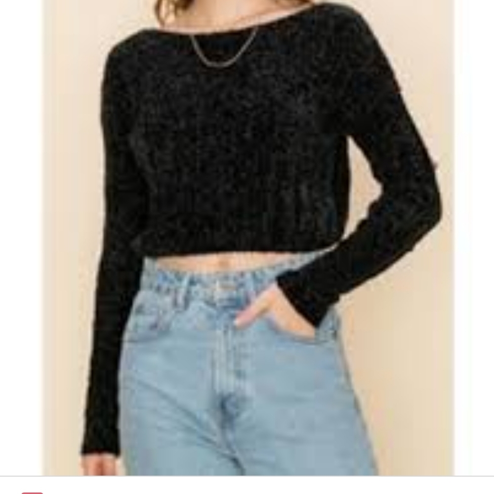 NWT Altar'd State Beagan Crop Sweater